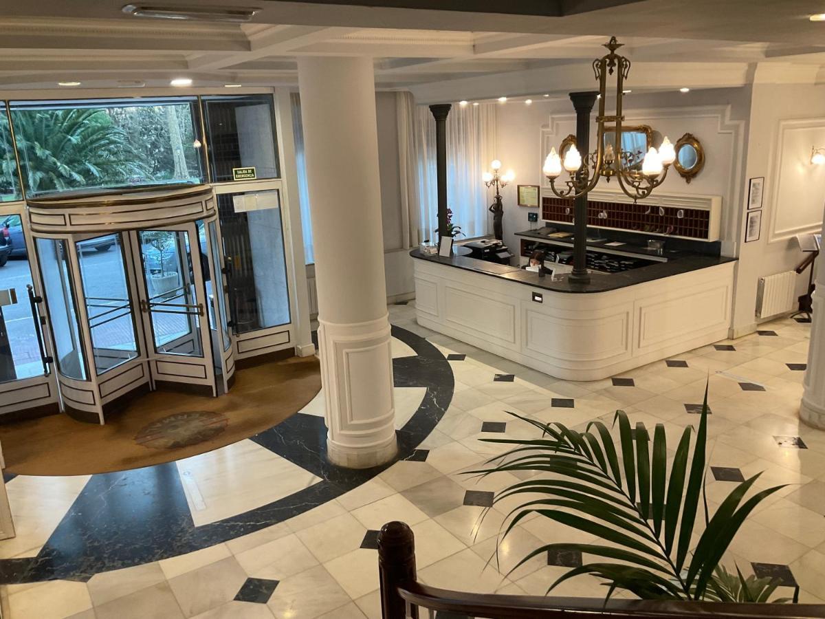 Gran Hotel Balneario De Liérganes Exteriör bild