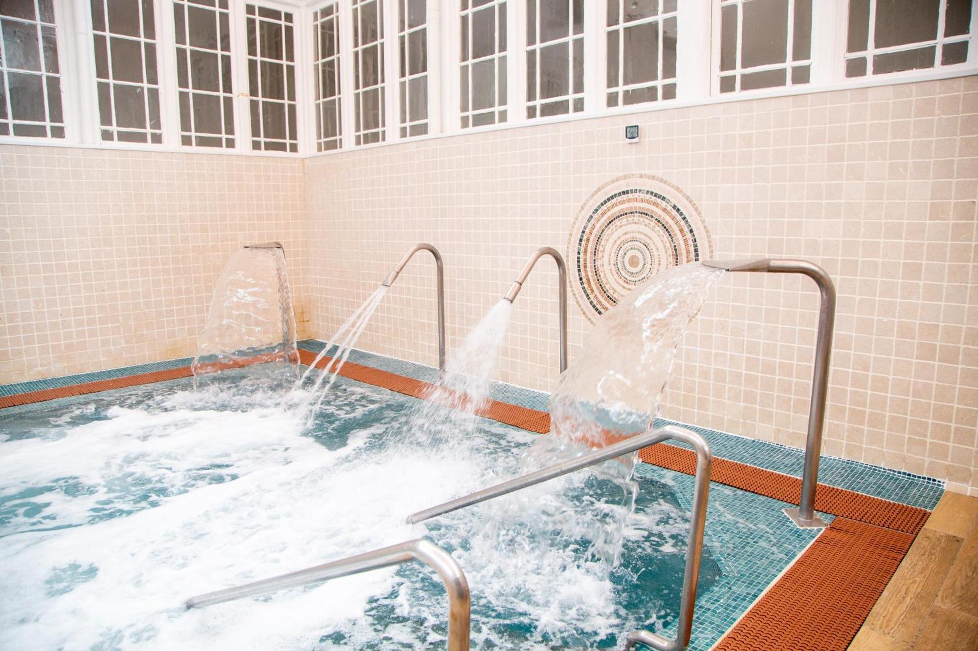 Gran Hotel Balneario De Liérganes Exteriör bild